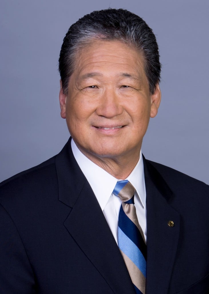 Earl Lee '10